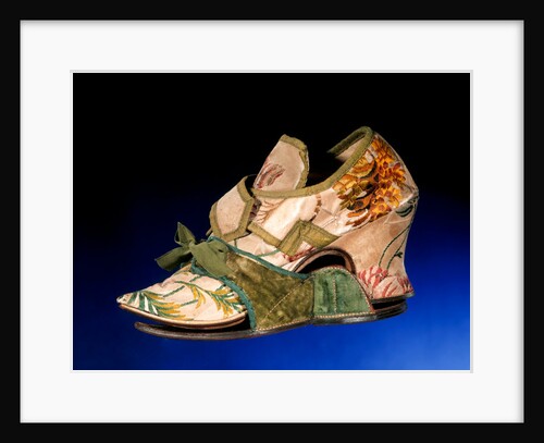 Woman's shoe. Britain, 1730-40 by Unknown