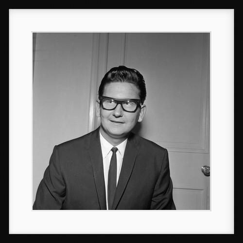 Roy Orbison with glasses by Harry Hammond