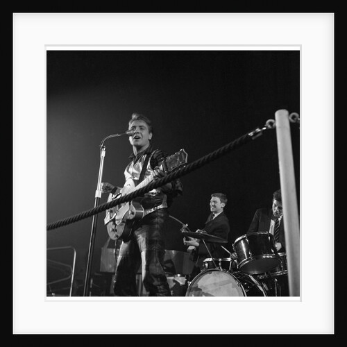 Eddie Cochran at Wembley concer with Brian Bennett by Harry Hammond