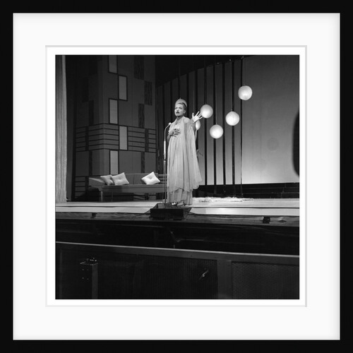 Eartha Kitt at the Prince of Wales Theatre by Harry Hammond