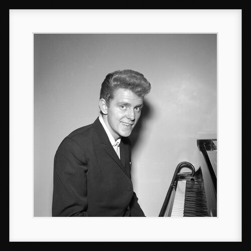 Shane Fenton, aka Alvin Stardust by Harry Hammond