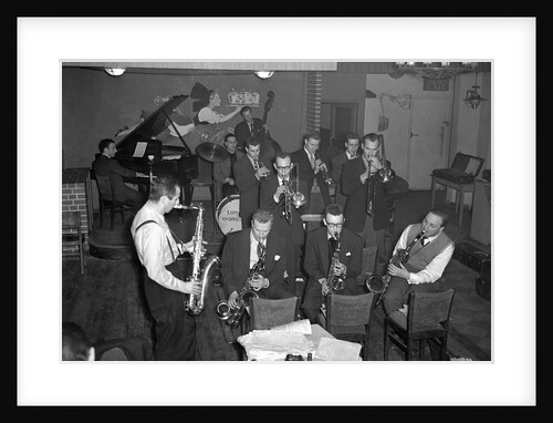 Ronnie Scott with unknown band by Harry Hammond