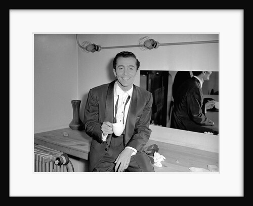 Al Martino in his dressing room by Harry Hammond