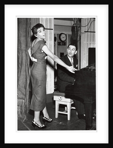 Shirley Bassey with Johnny Franz by Harry Hammond