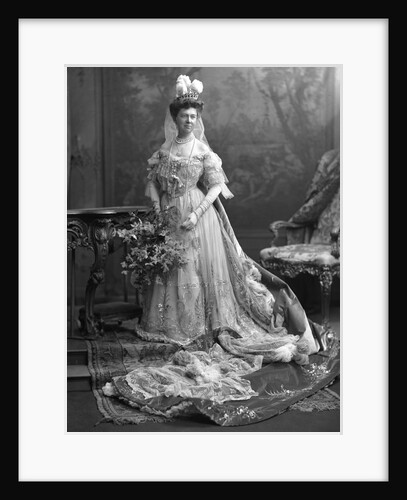 Lady Smiley by Lafayette Portrait Studios