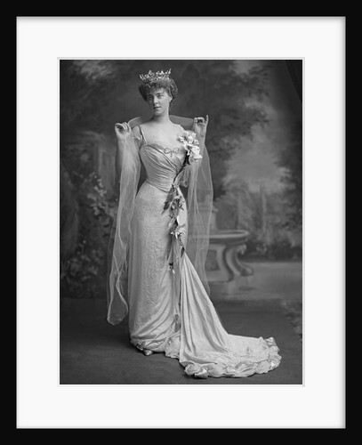 Daisy, Princess of Pless by Lafayette Portrait Studios