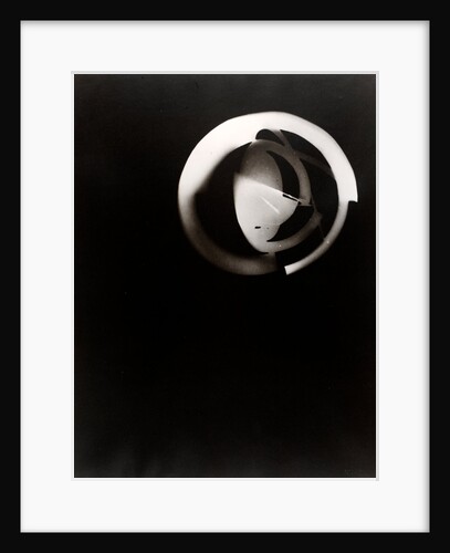 Fotogramm of segments and concentric circles of a sphere by László Moholy-Nagy