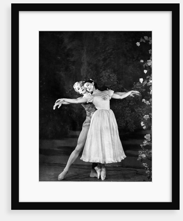 Margot Fonteyn and Alexis Rassine in Le Spectre de la rose at the New Theatre by Gordon Anthony