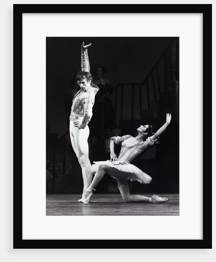 Rudolf Nureyev and Lucette Aldous in LÚon Minkus's Don Quixote at the Adelaide Theatre by Anthony Crickmay
