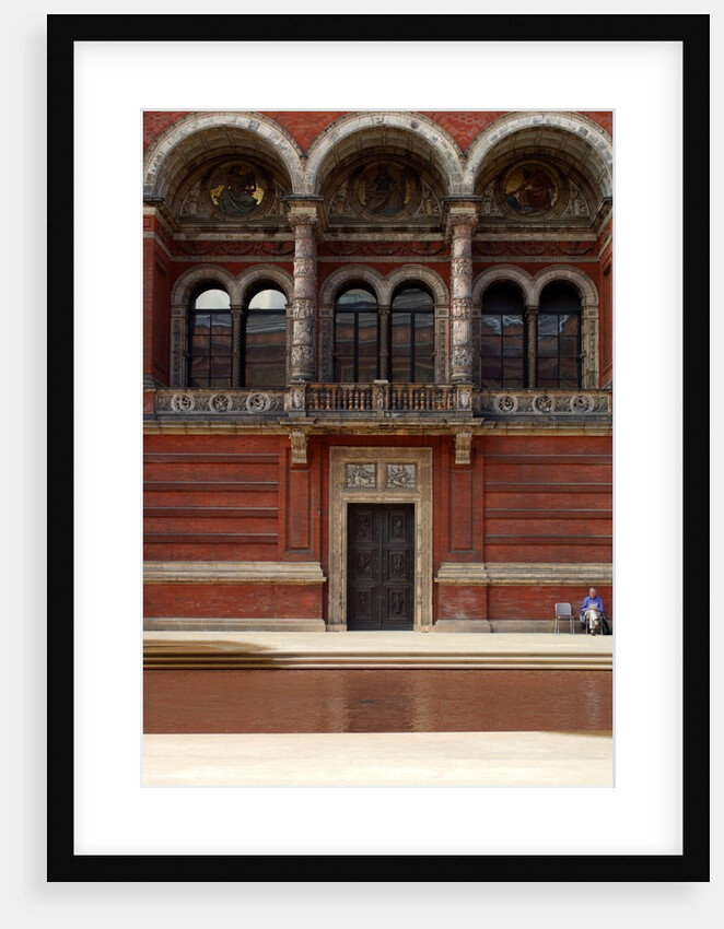V&A Museum, John Madejski Garden, designed by Kim Wilkie by Stuart Cox