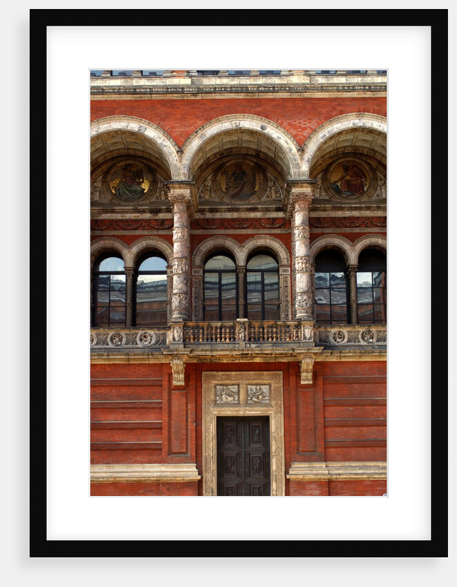 V&A Museum, John Madejski Garden, designed by Kim Wilkie by Stuart Cox