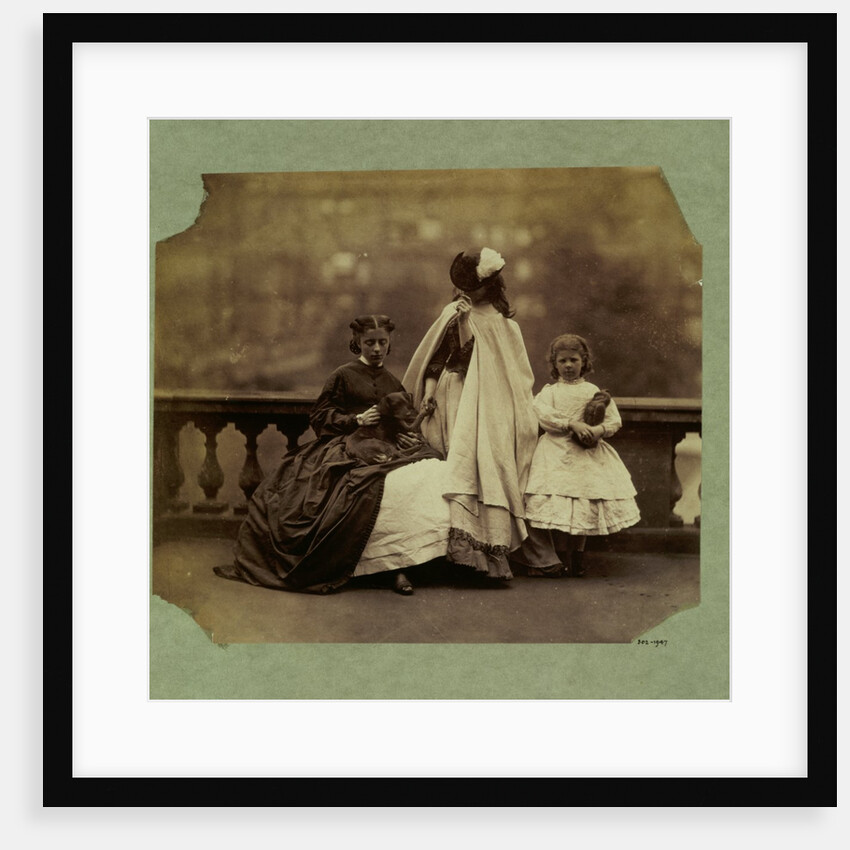Isabella Grace, Clementina and Agnes Elphinstone by Clementina Hawarden