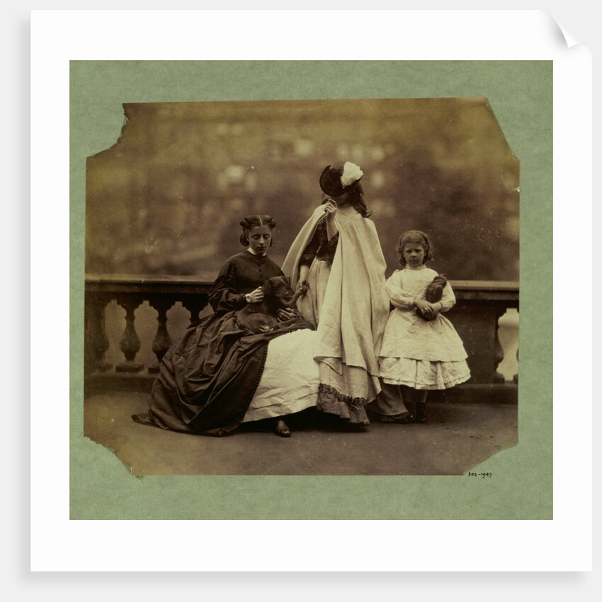 Isabella Grace, Clementina and Agnes Elphinstone by Clementina Hawarden