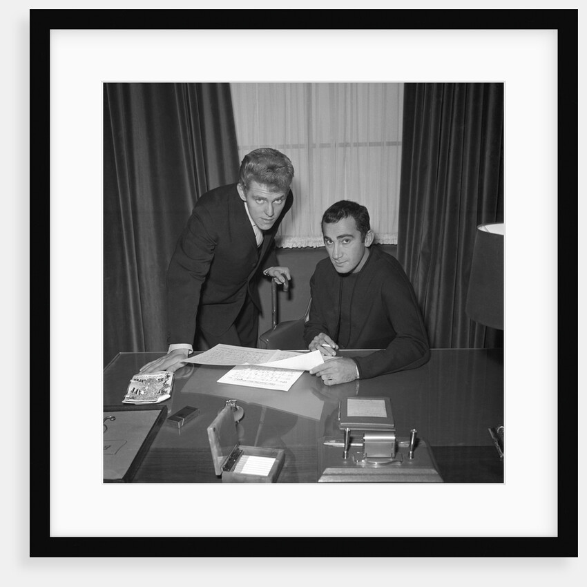 Lionel Bart and Shane Fenton, aka Alvin Stardust by Harry Hammond