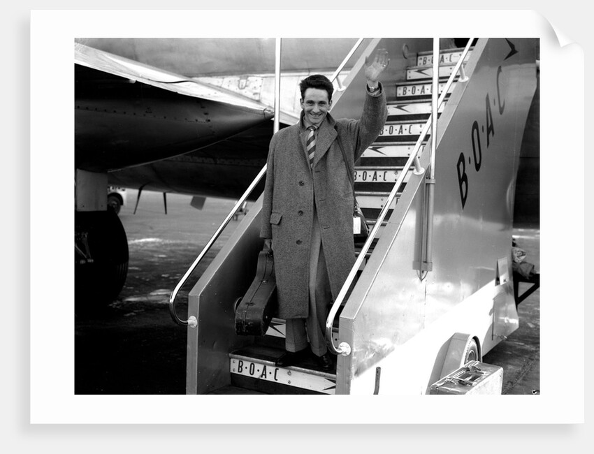 Lonnie Donegan leaving London for America by Harry Hammond