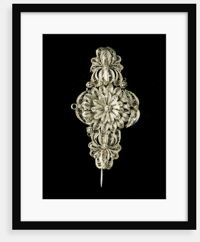 Brooch by Unknown