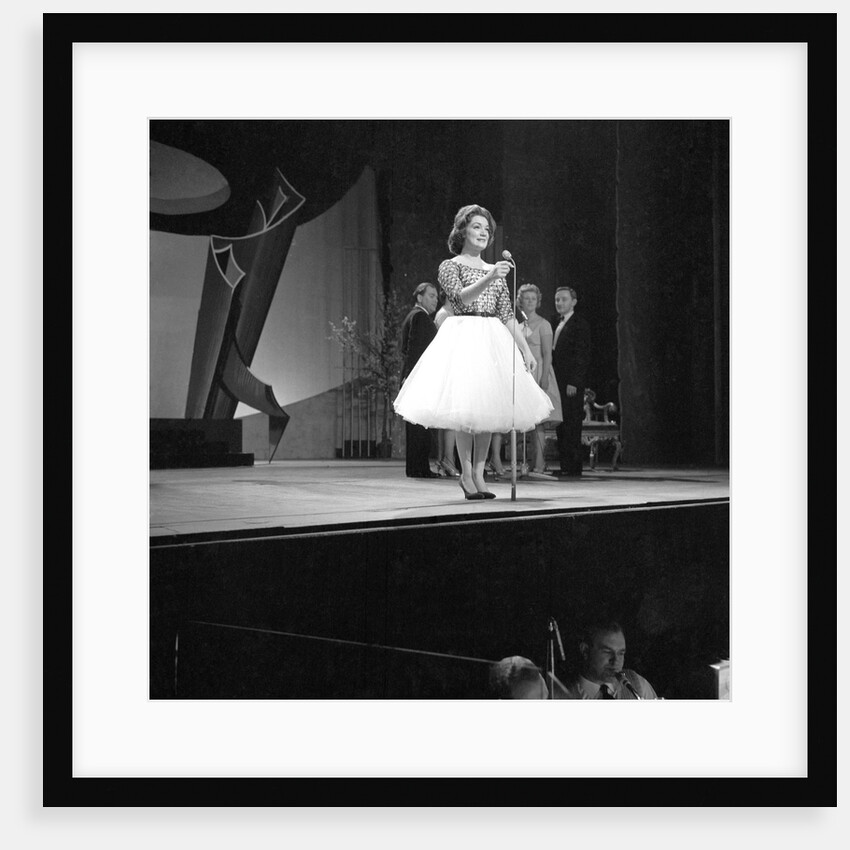 Connie Francis at the Prince of Wales Theatre by Harry Hammond