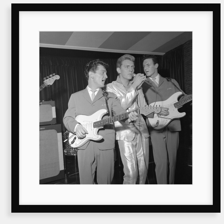 Shane Fenton, aka Alvin Stardust, with backing group The Fentones by Harry Hammond