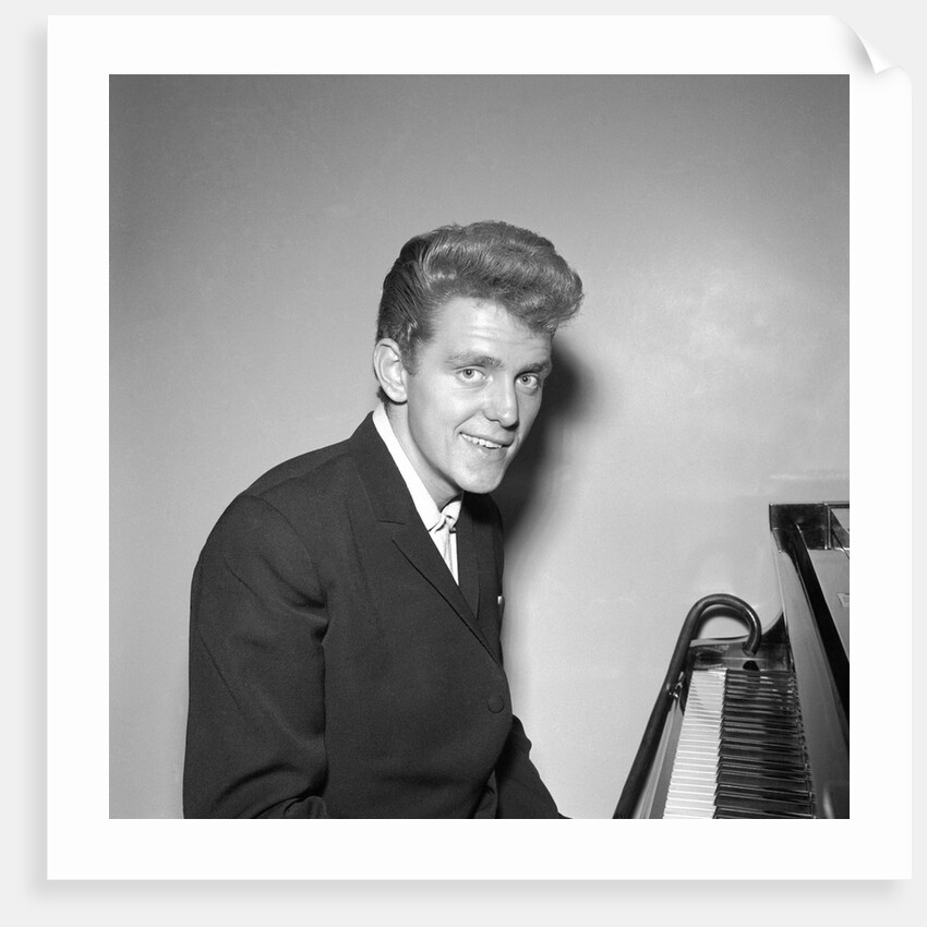 Shane Fenton, aka Alvin Stardust by Harry Hammond