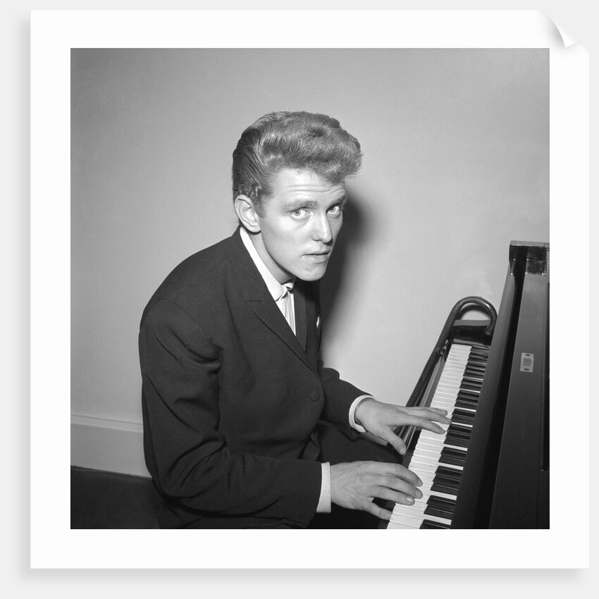 Shane Fenton, aka Alvin Stardust by Harry Hammond