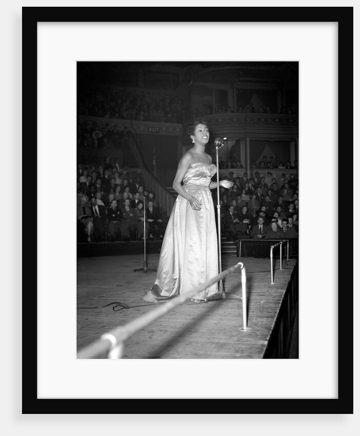 Sarah Vaughan at the Albert Hall by Harry Hammond