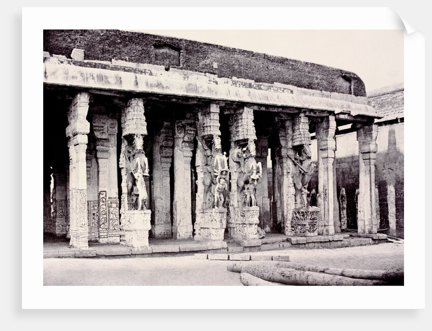 Part of the Front of the Sashanarayana Mundapum by Captain Linnaeus Tripe