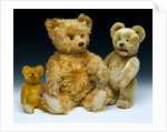 Three teddy bears by Shuco