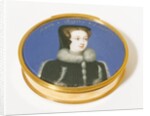 Gold oval snuff box by Unknown