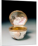 Seashell snuff box by Giuseppe Gricci & Giovanni Caselli